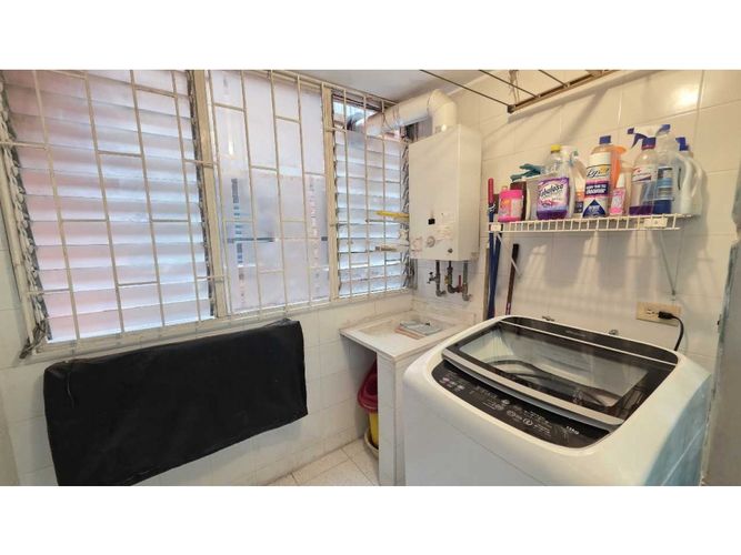 Apartamento de 2 alcobas en venta en Santa Barbara, Bogotá, 152 m² · foto 9 de 20