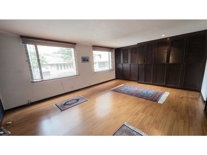 Apartamento de 2 alcobas en venta en Santa Barbara, Bogotá, 152 m² · foto 14 de 20