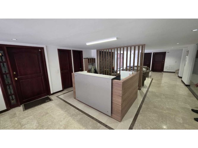 Apartamento de 2 alcobas en venta en Santa Barbara, Bogotá, 152 m² · foto 19 de 20