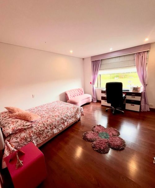 Casa de 3 alcobas en venta en Siberia, Cota, 252 m² · foto 6 de 10