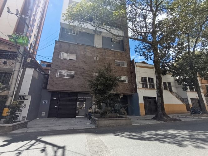 Apartaestudio en venta en Boston, Medellín, 25 m² · foto 2 de 8