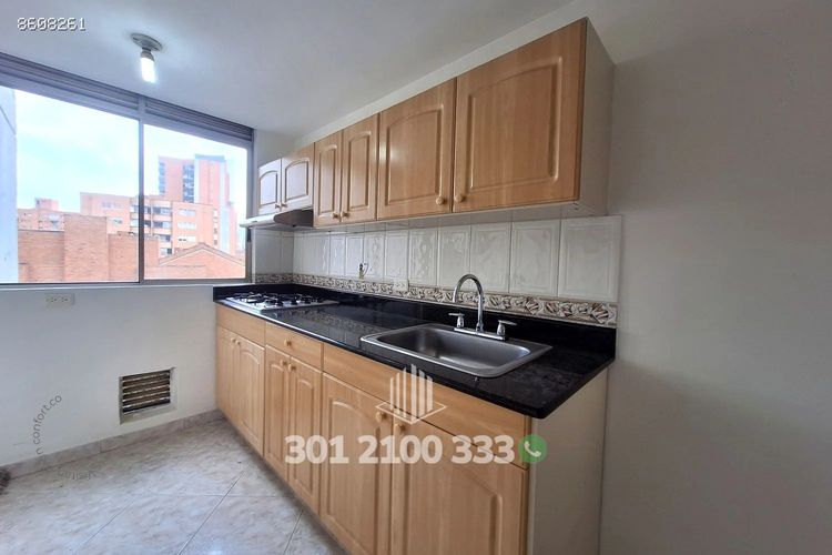 Apartamento de 3 alcobas en arriendo en El Castillo, Medellín, 75 m² · foto 6 de 24