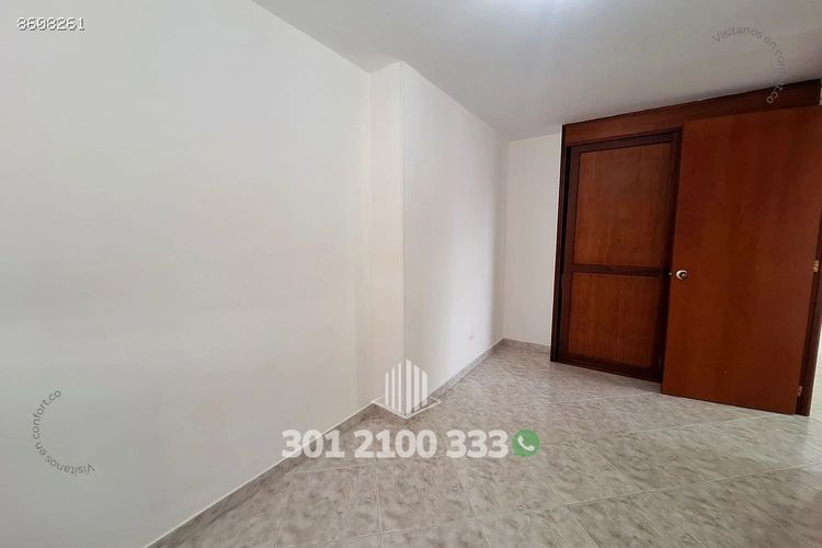 Apartamento de 3 alcobas en arriendo en El Castillo, Medellín, 75 m² · foto 9 de 24