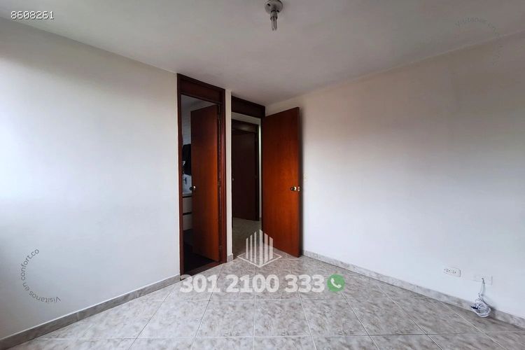 Apartamento de 3 alcobas en arriendo en El Castillo, Medellín, 75 m² · foto 14 de 24