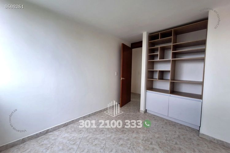 Apartamento de 3 alcobas en arriendo en El Castillo, Medellín, 75 m² · foto 19 de 24