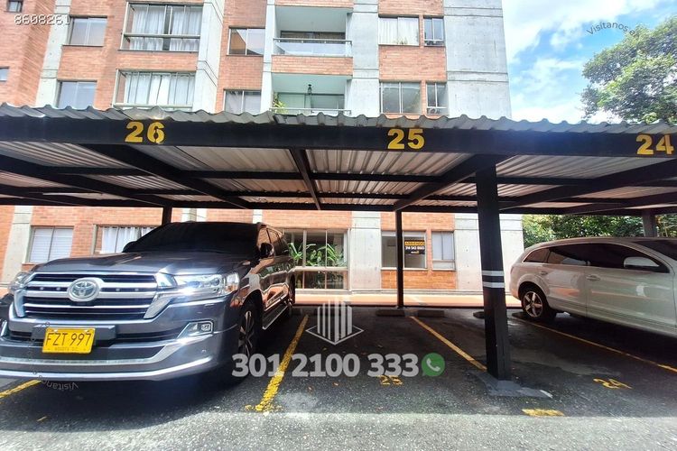 Apartamento de 3 alcobas en arriendo en El Castillo, Medellín, 75 m² · foto 21 de 24