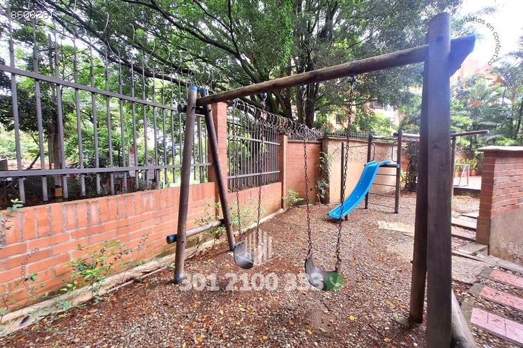 Apartamento de 3 alcobas en arriendo en El Castillo, Medellín, 75 m² · foto 24 de 24