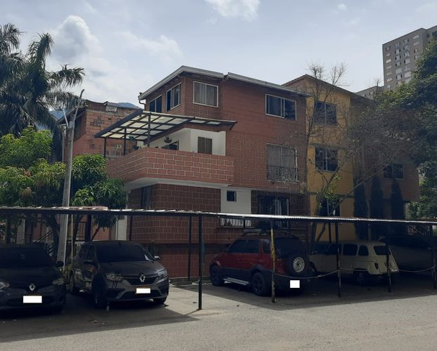 Casa de 4 alcobas en venta en El Trapiche, Bello, 44 m² · foto 2 de 24