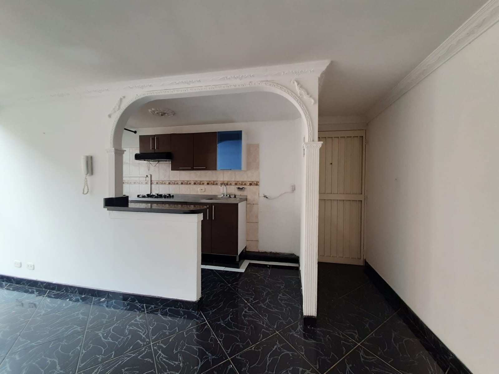 Apartamento en venta en Buenos Aires, Medellín · foto 4 de 12