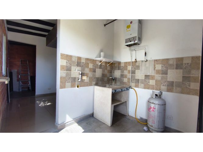 Casa de 4 alcobas en venta en Caimalito, Pereira, 210 m² · foto 15 de 24