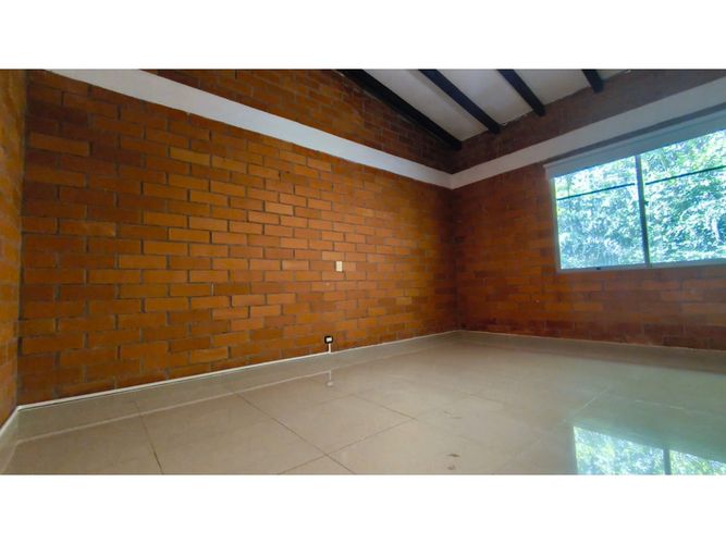 Casa de 4 alcobas en venta en Caimalito, Pereira, 210 m² · foto 18 de 24