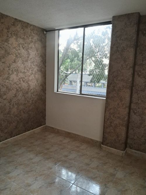 Apartaestudio en venta en Los Colores, Medellín, 39 m² · foto 3 de 4