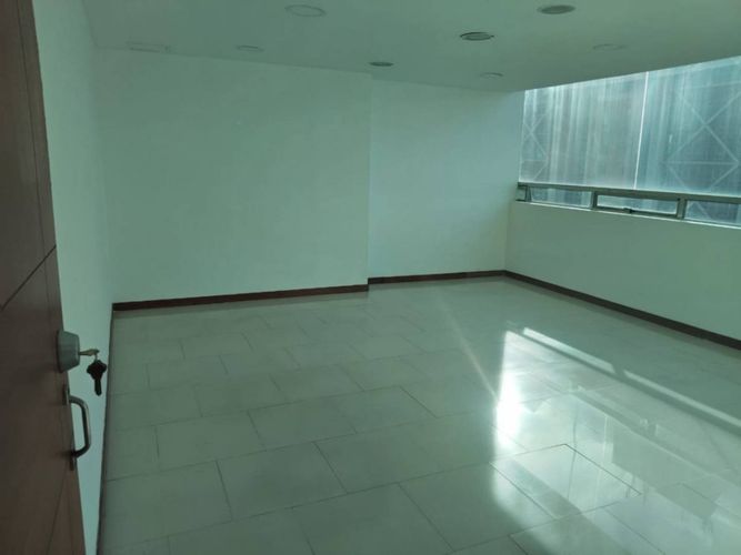 Oficina en arriendo en Manila, Medellín, 420 m² · foto 5 de 19
