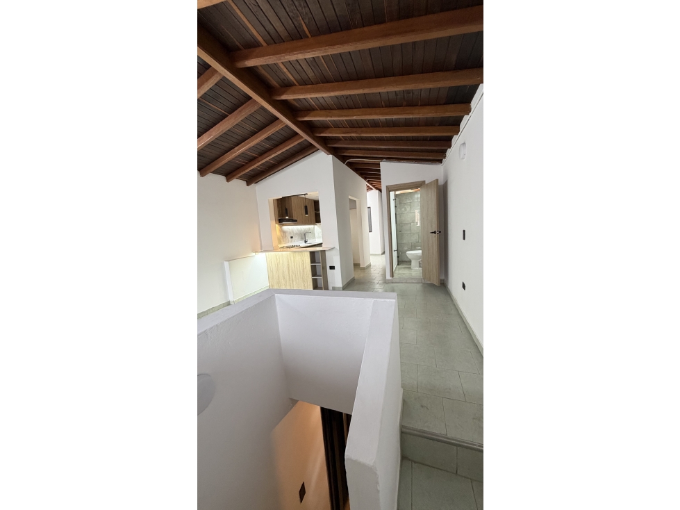 Apartamento en venta en La Milagrosa, Medellín · foto 2 de 21