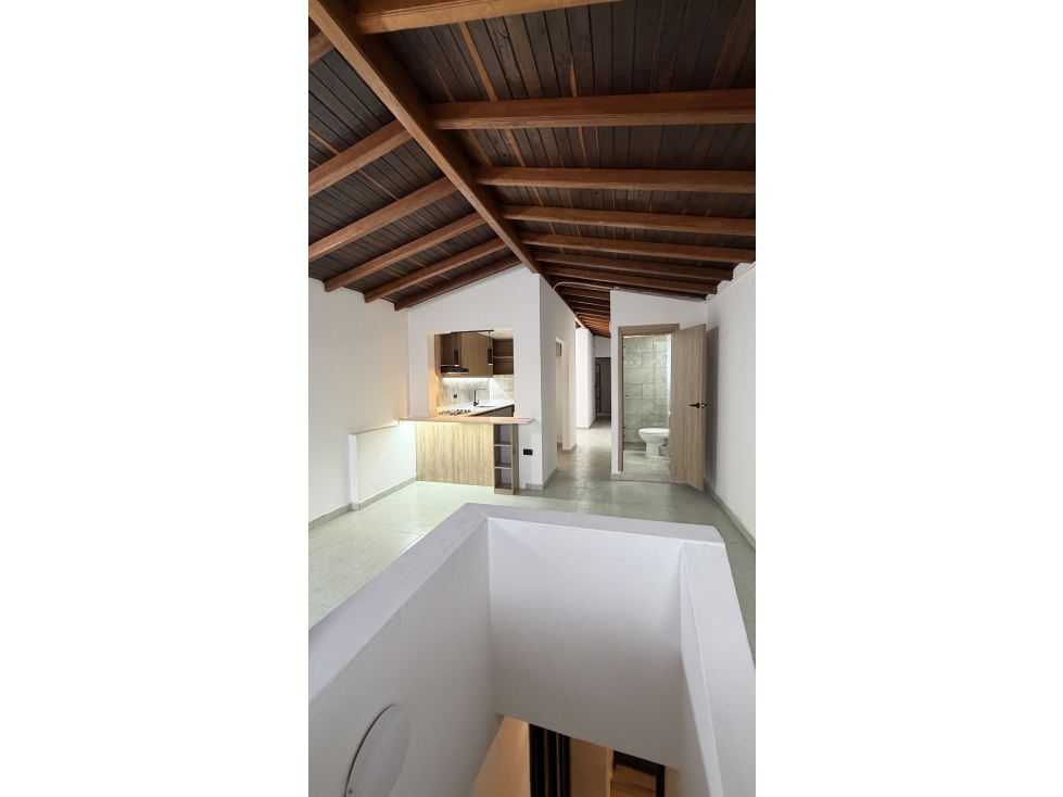 Apartamento en venta en La Milagrosa, Medellín · foto 3 de 21