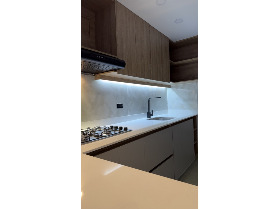 Apartamento en venta en La Milagrosa, Medellín · foto 6 de 21