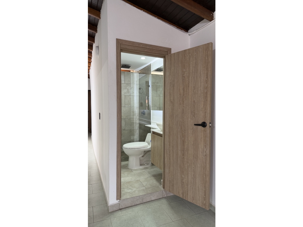 Apartamento en venta en La Milagrosa, Medellín · foto 10 de 21