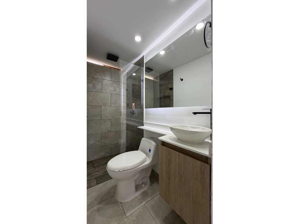 Apartamento en venta en La Milagrosa, Medellín · foto 12 de 21