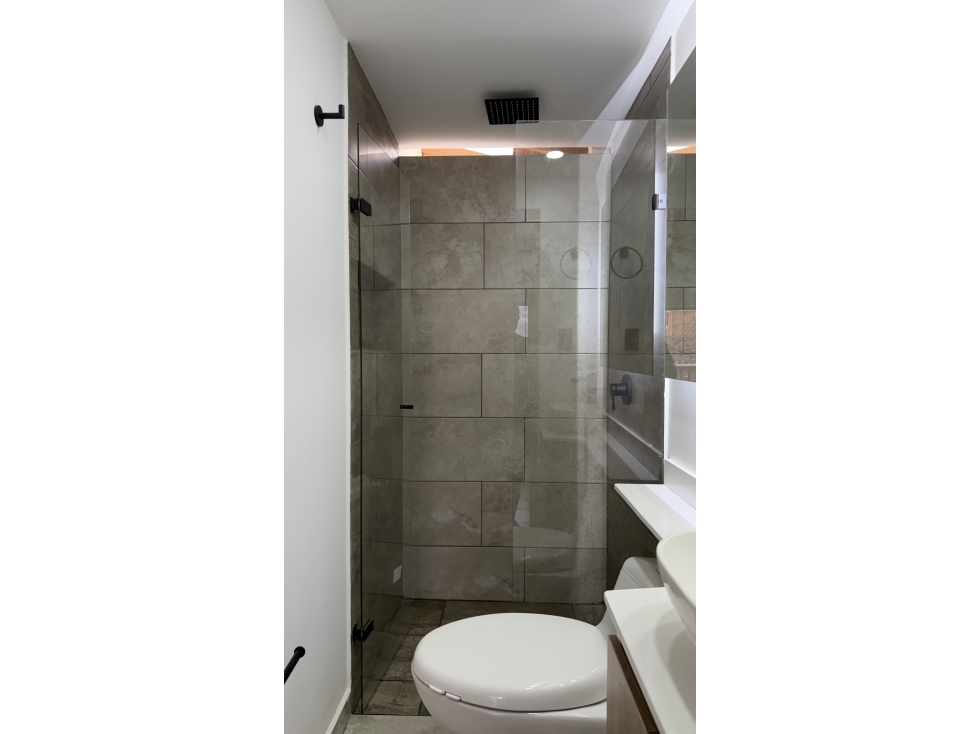Apartamento en venta en La Milagrosa, Medellín · foto 13 de 21