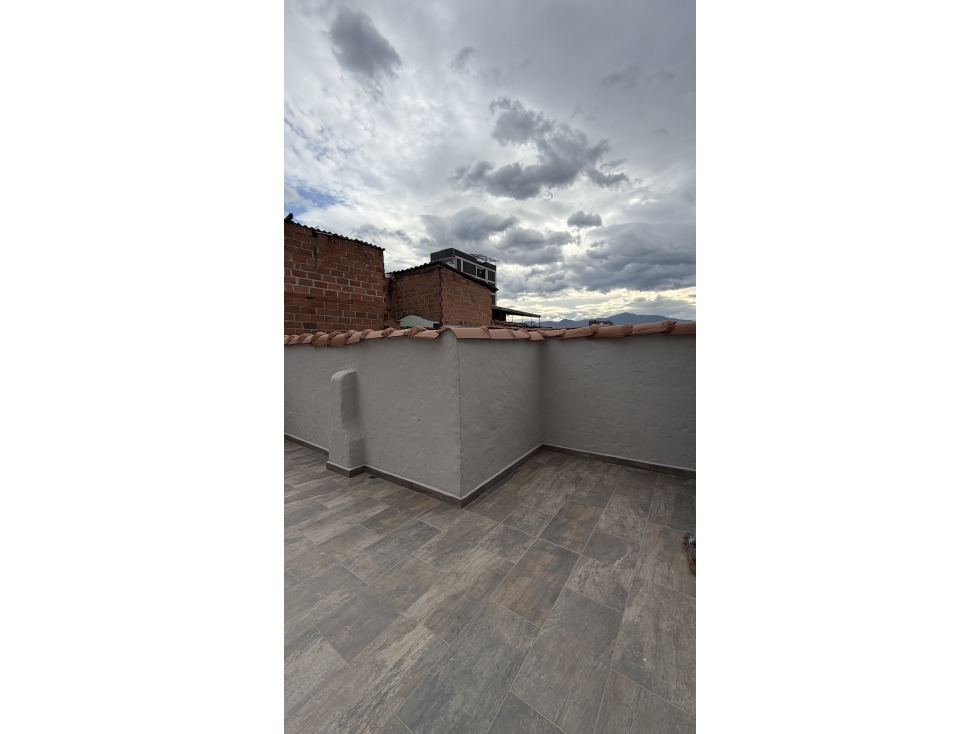 Apartamento en venta en La Milagrosa, Medellín · foto 18 de 21