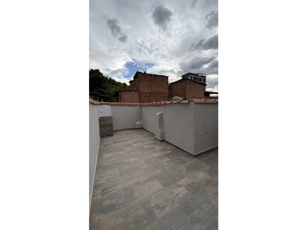 Apartamento en venta en La Milagrosa, Medellín · foto 19 de 21