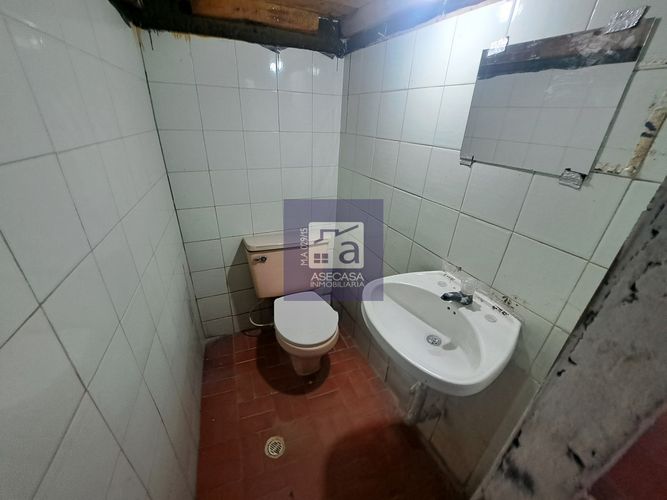 Local en arriendo en Chimita Zona Industrial, Girón, 40 m² · foto 2 de 4