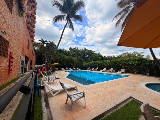 Apartamento de 3 alcobas en venta en Juanambu, Cali, 135 m² · foto 2 de 24