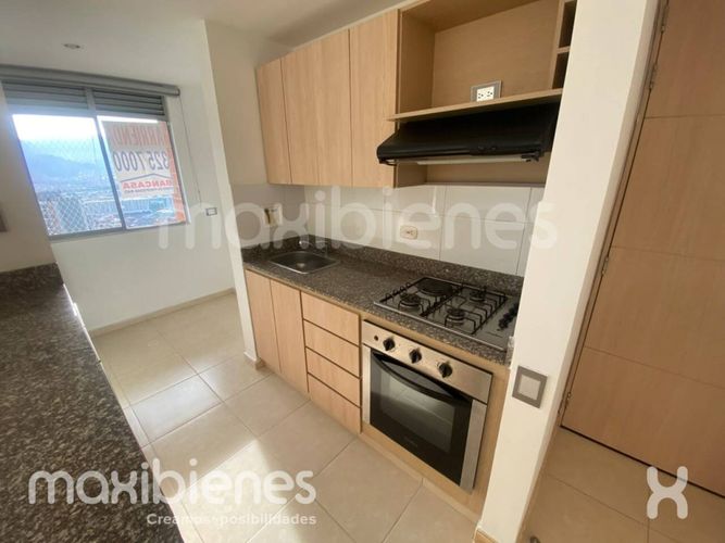Apartamento de 3 alcobas en arriendo en Vía Las Palmas, Medellín, 70 m² · foto 4 de 24