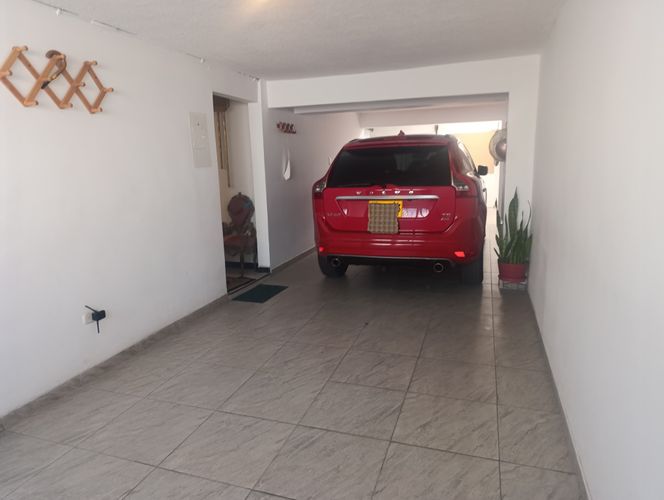 Casa de 4 alcobas en venta en Villa Luz, Bogotá, 270 m² · foto 5 de 22