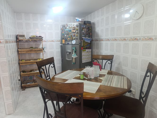 Casa de 4 alcobas en venta en Villa Luz, Bogotá, 270 m² · foto 10 de 22
