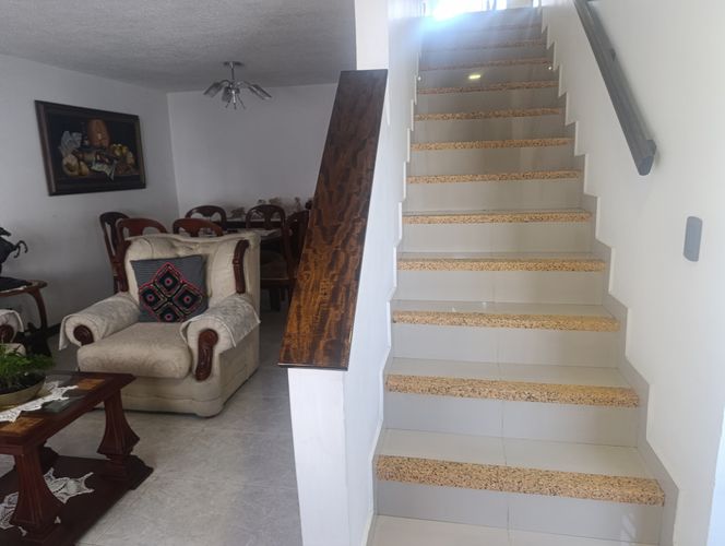 Casa de 4 alcobas en venta en Villa Luz, Bogotá, 270 m² · foto 13 de 22