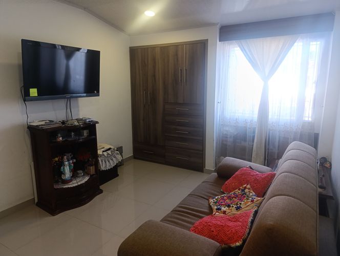 Casa de 4 alcobas en venta en Villa Luz, Bogotá, 270 m² · foto 21 de 22