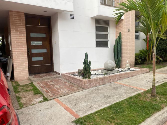 Casa de 4 alcobas en venta en Hacienda Santa Cruz, Ibagué, 267 m² · foto 3 de 22