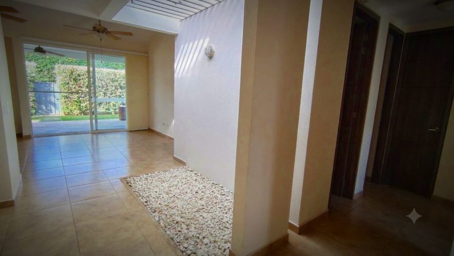 Casa de 3 alcobas en venta en El Castillo, Jamundí, 120 m² · foto 3 de 24