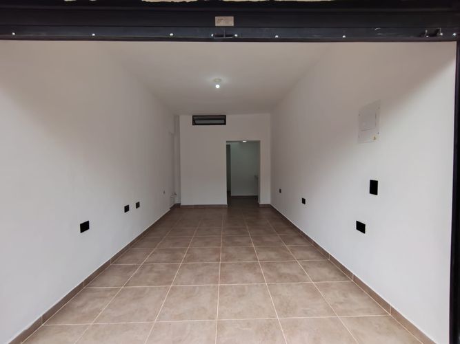 Local en arriendo en Laureles, Medellín, 35 m² · foto 3 de 11