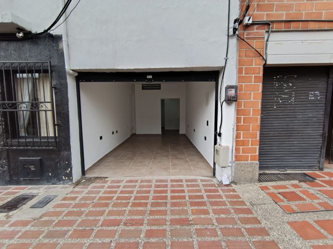 Local en arriendo en Laureles, Medellín, 35 m² · foto 6 de 11