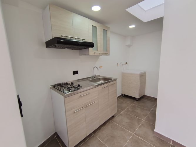 Local en arriendo en Laureles, Medellín, 35 m² · foto 10 de 11