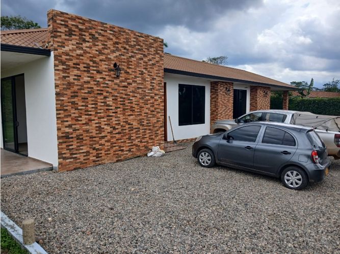 Casa de 4 alcobas en venta en Barcelona, Villavicencio, 700 m² · foto 3 de 18