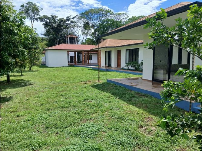 Casa de 4 alcobas en venta en Barcelona, Villavicencio, 700 m² · foto 13 de 18