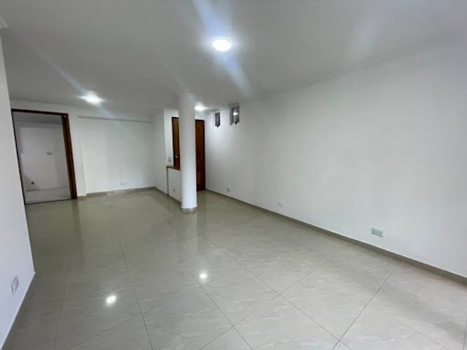 Apartamento de 3 alcobas en arriendo en Transversal Inferior, Medellín, 115 m² · foto 4 de 21