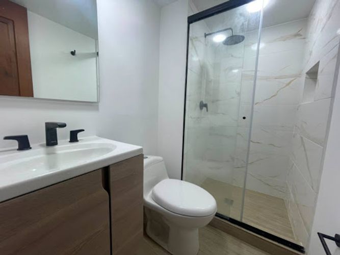 Apartamento de 3 alcobas en arriendo en Transversal Inferior, Medellín, 115 m² · foto 10 de 21