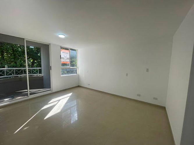 Apartamento de 3 alcobas en arriendo en Transversal Inferior, Medellín, 115 m² · foto 16 de 21
