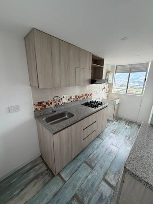 Apartamento de 3 alcobas en arriendo en Rodeo Alto, Medellín, 70 m² · foto 3 de 22