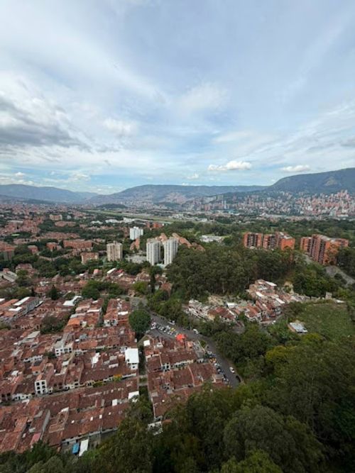 Apartamento de 3 alcobas en arriendo en Rodeo Alto, Medellín, 70 m² · foto 10 de 22