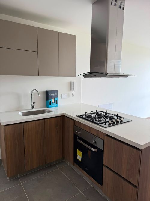 Apartaestudio en venta en Américas Central, Bogotá, 48 m² · foto 2 de 16