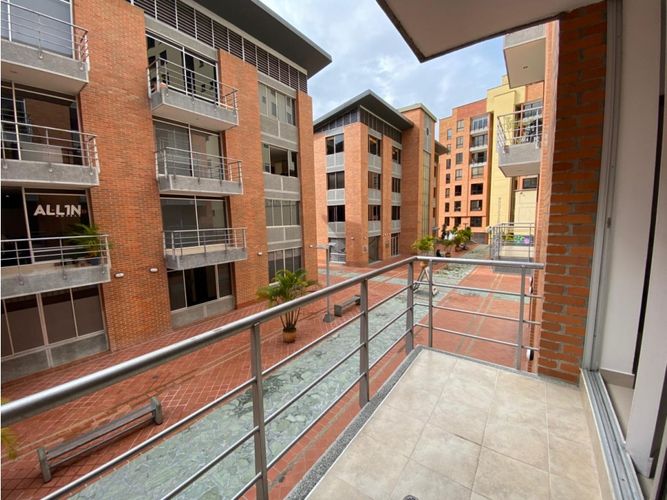 Oficina en arriendo en La Castellana, Armenia, 30 m² · foto 2 de 13