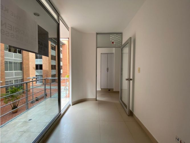 Oficina en arriendo en La Castellana, Armenia, 30 m² · foto 3 de 13