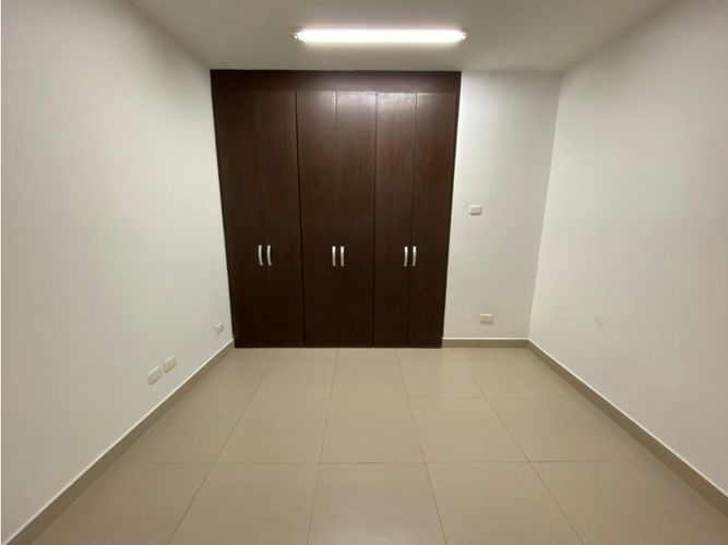 Oficina en arriendo en La Castellana, Armenia, 30 m² · foto 4 de 13