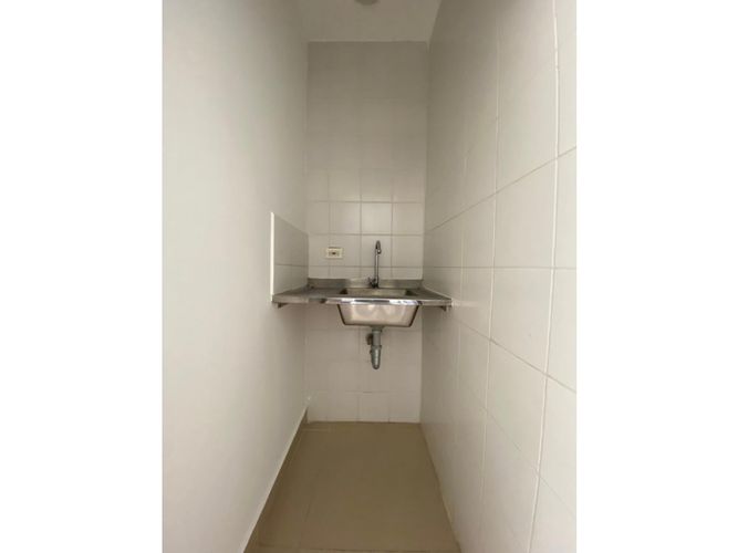 Oficina en arriendo en La Castellana, Armenia, 30 m² · foto 9 de 13
