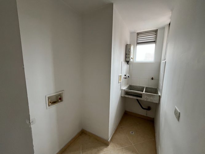 Apartamento en venta en Laureles, Medellín · foto 6 de 10